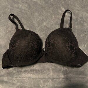 NWOT Show Off Vintage Lace Push up Bra size 36B